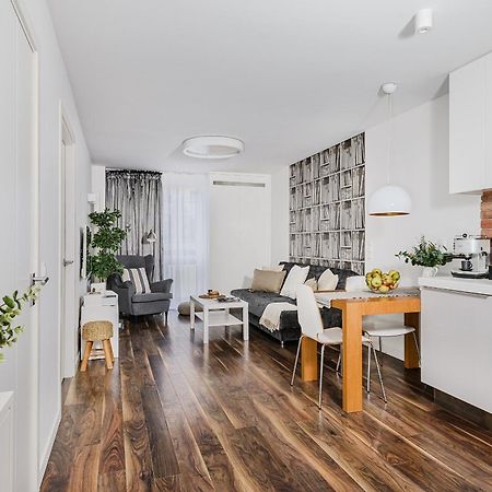 P&O City Center Apartments Varsó Kültér fotó